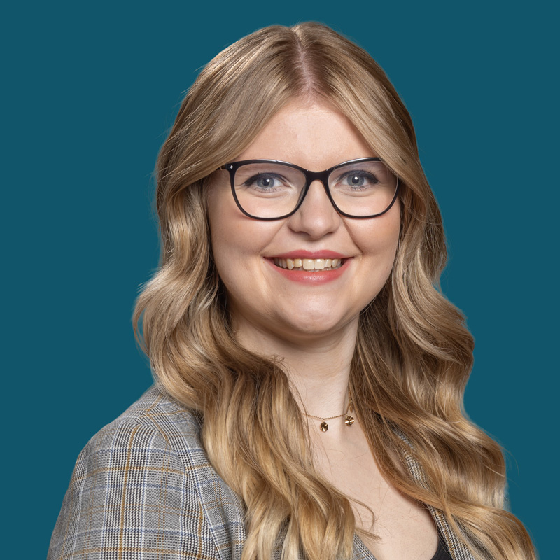  Michelle Hubertus